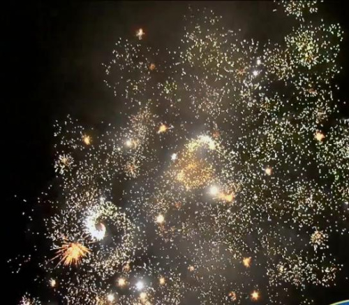 Салют Р7210 Ёлка с огоньком: 0,8 х 13 залпов