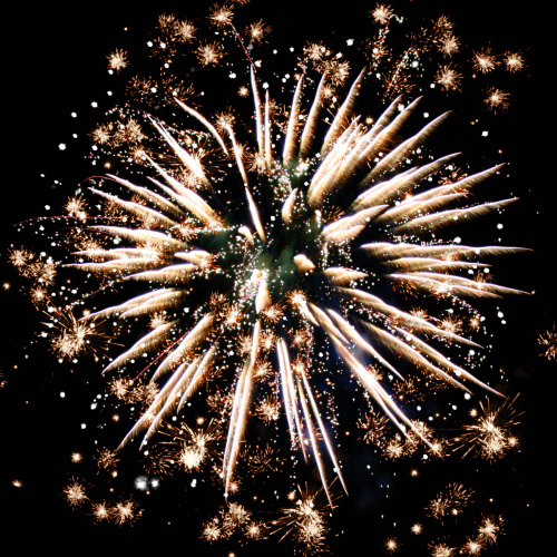 Салют РС9526 Удар по санкциям 1,5 х 88  залпов