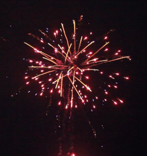 Фейерверк Р7750 Мустанг (1,25 х 25 залпов) Русская пиротехника