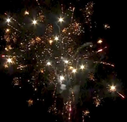 Салют Р7540 Экспедиция: (1,0 х 100 залпов) Русский фейерверк