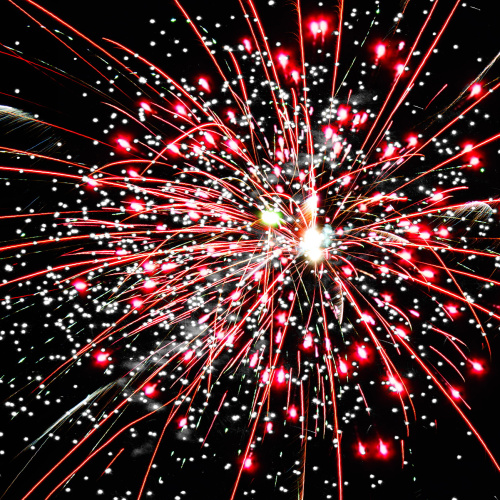 Салют Сто в одном (1 х 100 залпов) Русская пиротехника РС7510 Салют Сто в одном (1 х 100 залпов) Русская пиротехника РС7510