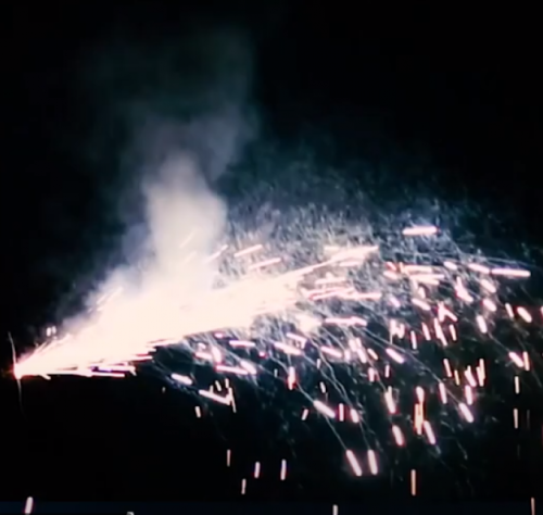 Фонтан Р4290 АК-47 Автомат (держится в руке) Русский фейерверк