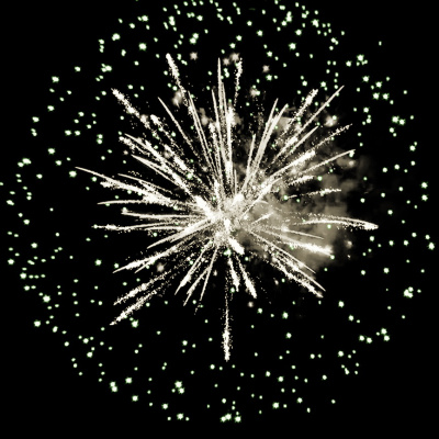 Фейерверк РС6136 Пиро Квест: (0,7 х 8 залпов) Русская пиротехника Фейерверк РС6136 Пиро Квест: (0,7 х 8 залпов) Русская пиротехника